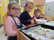 Pečeme ve školce - od zrníčka po rohlík